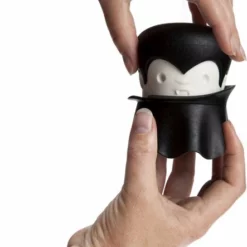 Ototo Gracula Knoflookpers -Maxwell & Williams winkel 443x840