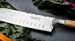 Laguiole Style De Vie Santokumes Luxury Line - 17cm - Olijfhout -Maxwell & Williams winkel 550x137