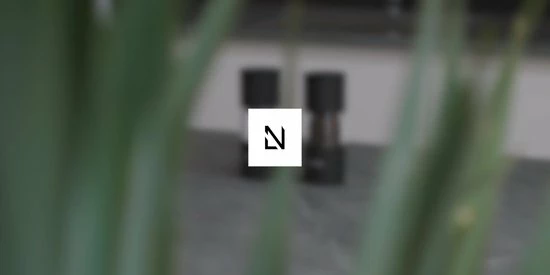 LARS NYSØM Zout- En Pepermolen Set 'Sjæl' Black/White 4 LARS NYSØM Zout- En Pepermolen Set 'Sjæl' Black/White - Afbeelding 2