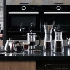 Bredemeijer - Theepot Bella Ronde 1,2L Vlakke Bodem Zwart Beslag- Dubbelwandig 23 Bredemeijer - Theepot Bella Ronde 1,2L Vlakke Bodem Zwart Beslag- Dubbelwandig -Maxwell & Williams winkel 550x362