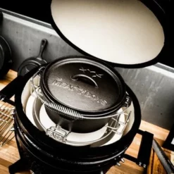 Merkloos The Meat Boys Compact - Keramische BBQ - 15 Inch Kamado - Tafelmodel - All Black Inclusief Platesetter En Regenhoes -Maxwell & Williams winkel 550x366 80