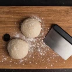 Alternative view of Ooni - Pizzadeeg - Schraper - Dough Scraper