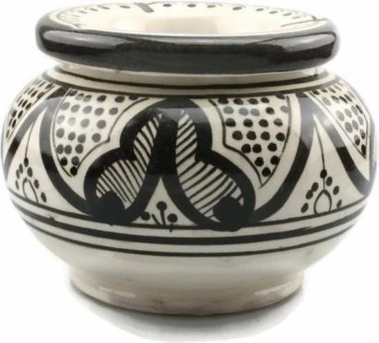 Cadeaubazaar.nl Asbak Zwart / Wit H 10 Cm Ø 15 Cm 3 Cadeaubazaar.nl Asbak Zwart / Wit H 10 Cm Ø 15 Cm