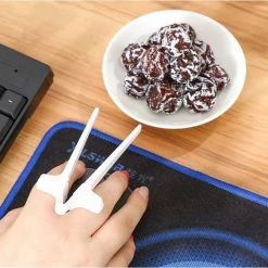 Esku Vinger Eetstokjes - Multifunctioneel - Gadget - 2pack - Zwart - Hygiënisch - Joystick Controller Accessoire - Finger Chopsticks - Snack 14 Esku Vinger Eetstokjes - Multifunctioneel - Gadget - 2pack - Zwart - Hygiënisch - Joystick Controller Accessoire - Finger Chopsticks - Snack -Maxwell & Williams winkel 550x508 5