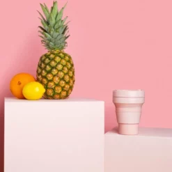 STOJO - Opvouwbare Beker - To Go - Roze - 237ml (8oz) - Herbruikbaar 12 STOJO - Opvouwbare Beker - To Go - Roze - 237ml (8oz) - Herbruikbaar -Maxwell & Williams winkel 550x537 2