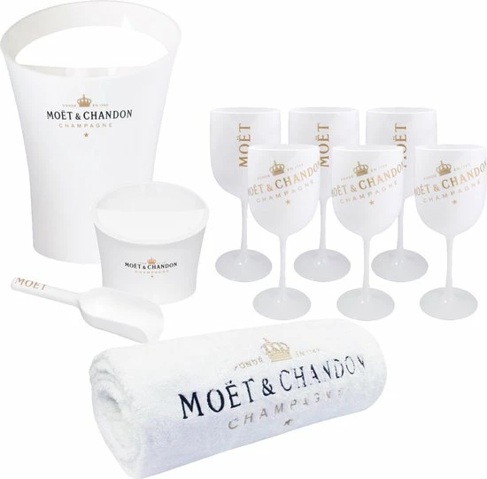 Moët & Chandon Giftset - Ice Imperial Ice Bucket, Small Bucket Met Ice Scoop, 6 Glazen, Handdoek - Luxe Wijnkoeler / IJsemmer En Champagneglas 6x - Strandhanddoek 3 Moët & Chandon Giftset - Ice Imperial Ice Bucket, Small Bucket Met Ice Scoop, 6 Glazen, Handdoek - Luxe Wijnkoeler / IJsemmer En Champagneglas 6x - Strandhanddoek