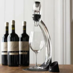 MikaMax Magic Wijn Decanteerder Deluxe - Incl. Standaard En Zeef - Vaatwasserbestendig - Decanter - Wijn Beluchter - Wijn Cadeau - Wijn Accessoires -Maxwell & Williams winkel 550x550 148