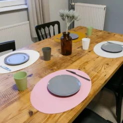 In Round Placemats Pakket – 4 Stuks – Lederlook Kunststof – Ovaal -Maxwell & Williams winkel 550x550 283