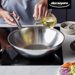 Demeyere Senses 5 Wokpan - RVS - Inductie - 26 Cm – PTFE En PFAS Vrij -Maxwell & Williams winkel 550x550 520