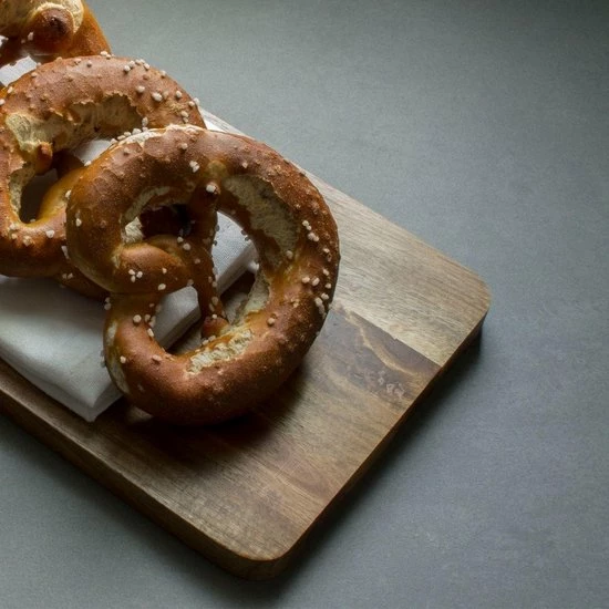 Orange85 Borrelplank - 2 Stuks -Hout - 36x18,5x32 Cm - Rechthoekig - Bruin - Serveerplank - Keukengerei 7 Orange85 Borrelplank - 2 Stuks -Hout - 36x18,5x32 Cm - Rechthoekig - Bruin - Serveerplank - Keukengerei - Afbeelding 5