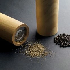 Homeon Peper En Zoutmolen Set - Pepermolen En Zoutmolen - 2 Stuks - Rubberhout - Kleur: Hout/zwart 17 Homeon Peper En Zoutmolen Set - Pepermolen En Zoutmolen - 2 Stuks - Rubberhout - Kleur: Hout/zwart -Maxwell & Williams winkel 550x550 581