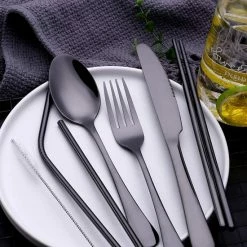 House Of Husk Reisbestek - Reis Bestekset - Chopsticks - Metalen Rietjes Met Borstel - Lepel - Vaatwasserbestendig - RVS - 7 Delig - Zwart -Maxwell & Williams winkel 550x550 607