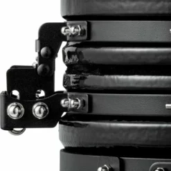 Merkloos The Meat Boys Compact - Keramische BBQ - 15 Inch Kamado - Tafelmodel - All Black Inclusief Platesetter En Regenhoes -Maxwell & Williams winkel 550x623 2