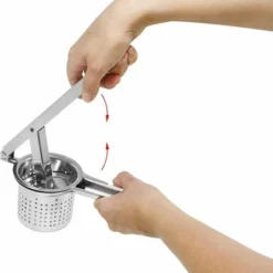 Aardappelpers Pureeknijper Pureerder Pureestamper Aardappelpureerder Aardappelfijnmaker - Inox Quttin -Maxwell & Williams winkel 550x675