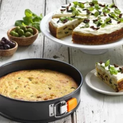 Le Creuset Springvorm - Ø 20 Cm - Zwart 13 Le Creuset Springvorm - Ø 20 Cm - Zwart -Maxwell & Williams winkel 550x779 1