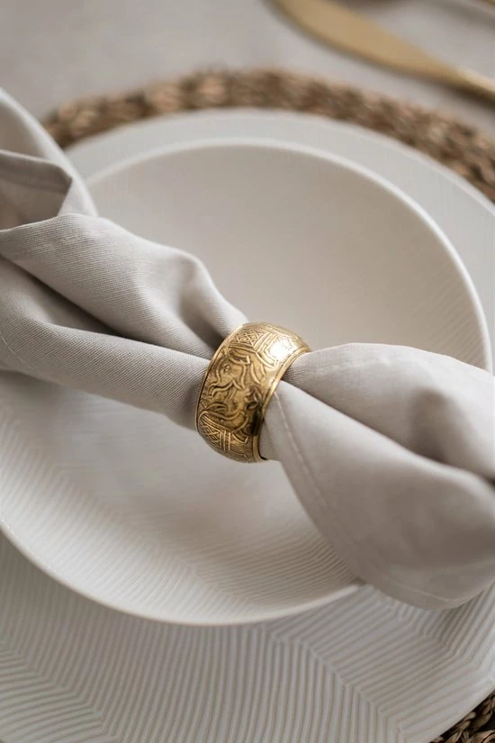 House Of Palma Servetringen (set) Goud Met Olifant Patroon | Servetring Goud | Tafeldecoratie Goud | Bruiloft Decoratie | Tafel Accessoire Servetringen 3 House Of Palma Servetringen (set) Goud Met Olifant Patroon | Servetring Goud | Tafeldecoratie Goud | Bruiloft Decoratie | Tafel Accessoire Servetringen